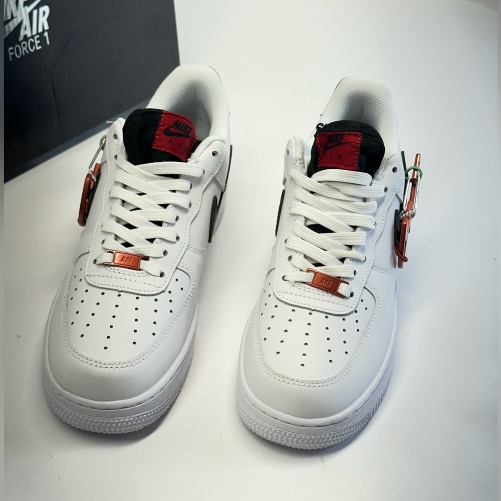 NIKE Air Force 1 '07 Premium Carabiner - White Habanero Red BRAND NEW - Picture 3 of 7
